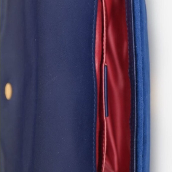 Gucci Cobalt Blue Velvet and Gold Small Marmont Shoulder Bag Authentic 2 - Picture 4 of 16
